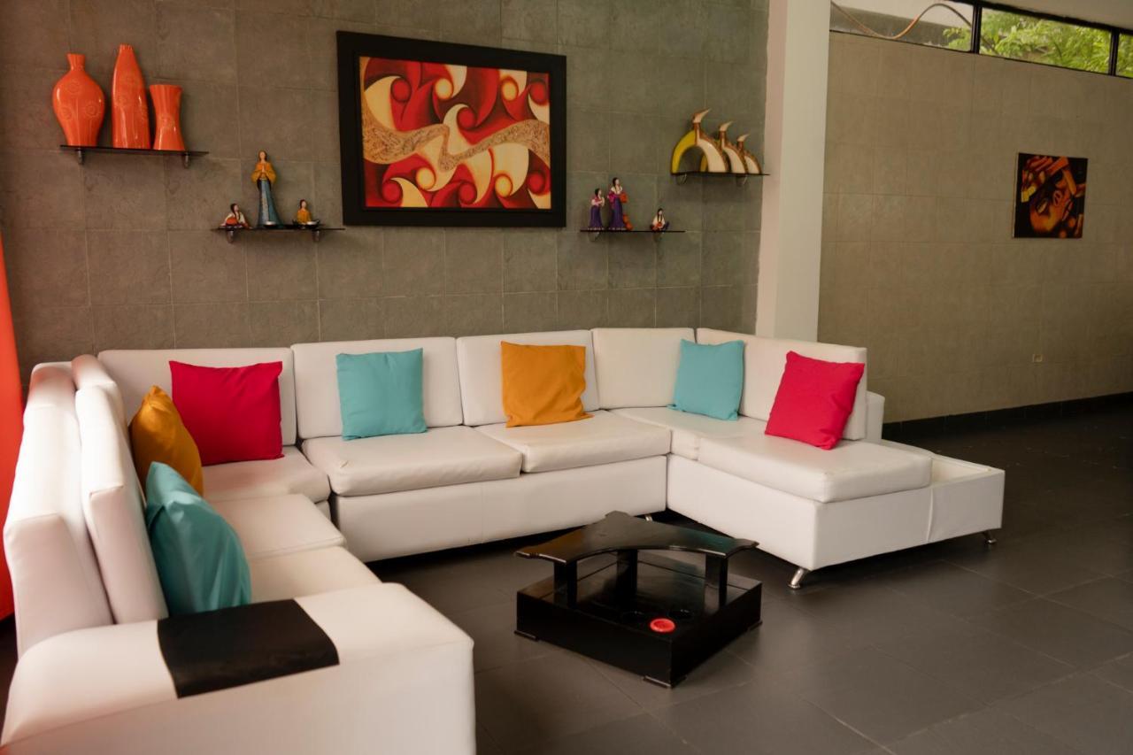Rinakawsay - Viveviajando Apartamento Amoblado En เตนา ภายนอก รูปภาพ